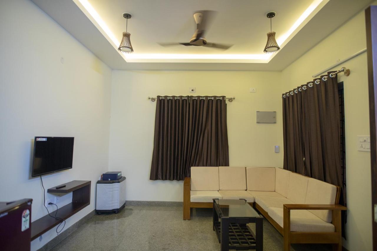 Appartement Aikya à Mangalore Extérieur photo