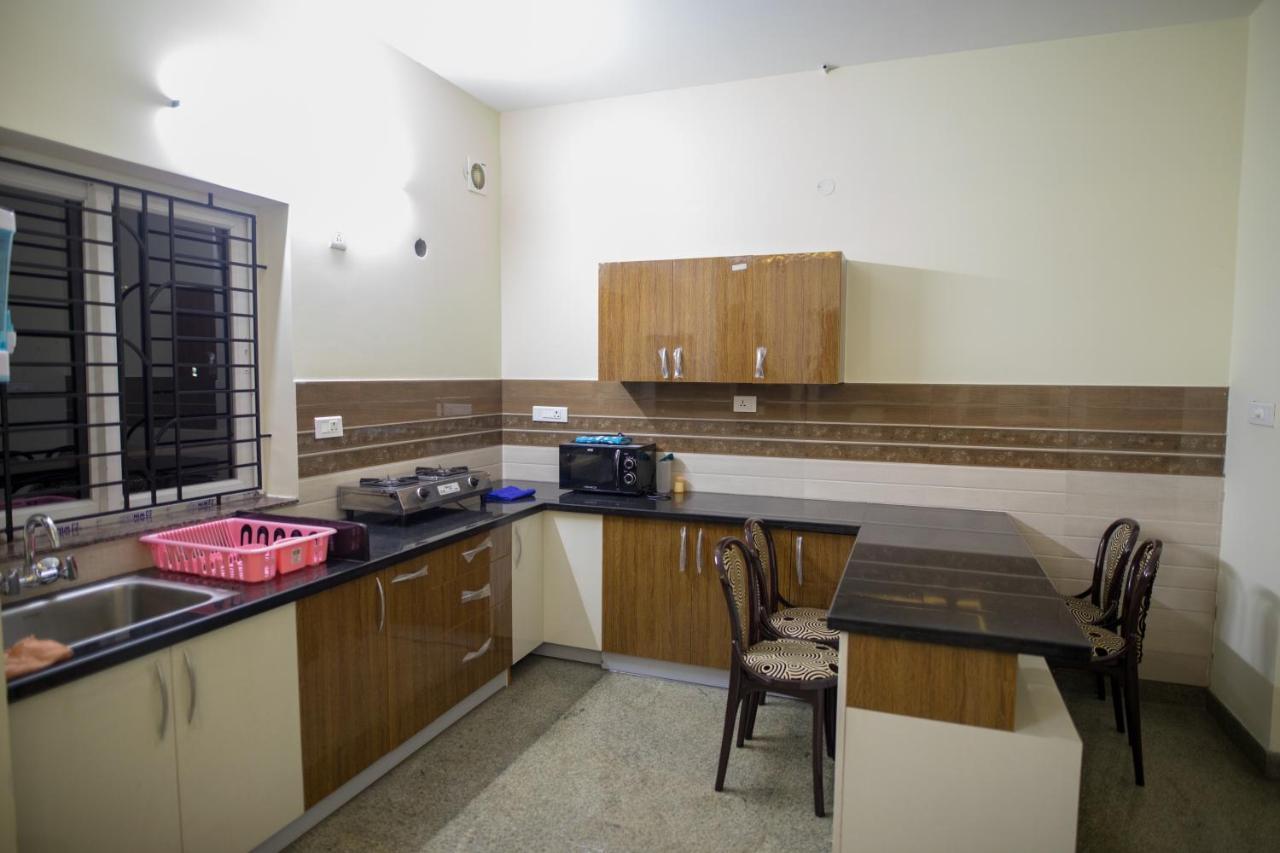 Appartement Aikya à Mangalore Extérieur photo