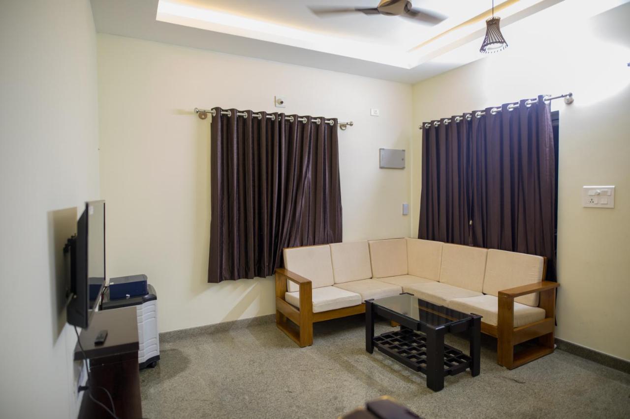 Appartement Aikya à Mangalore Extérieur photo